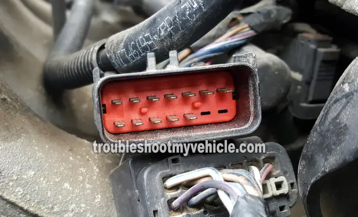 Fuel Injector Harness Connector. How To Test The Fuel Injectors (1996, 1997 2.4L Caravan, Grand Caravan, Voyager, Grand Voyager)