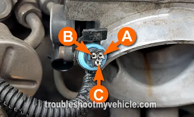 Making Sure The TPS Is Receiving 5 Volts. How To Test The TPS (1989, 1990, 1991, 1992, 1993 3.1L V6 Buick Regal And Oldsmobile Cutlass Supreme) Making Sure The TPS Is Receiving 5 Volts. How To Test The TPS (1989, 1990, 1991, 1992, 1993 3.1L V6 Buick Regal And Oldsmobile Cutlass Supreme)