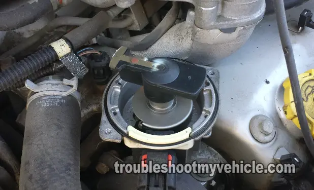 Check Rotation Of Distributor Rotor. How To Check For A Broken Timing Belt (1988-2000 3.0L SOHC V-6 Chrysler)