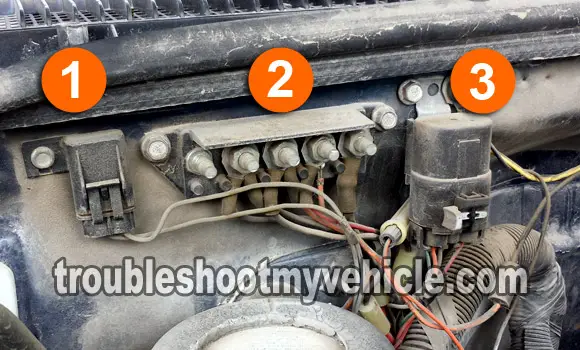 Fuel Pump Units Wiring Diagram -Dual Tank (1993 Chevy Pickup 4.3L, 5.0L, 5.7L w/ Automatic Transmission)