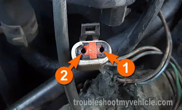 Making Sure The Ignition Coil Is Getting 12 Volts. How To Test The Ignition System (1993, 1994, 1995 2.5L Dodge Caravan And Plymouth Voyager) Making Sure The Ignition Coil Is Getting 12 Volts. How To Test The Ignition System (1993, 1994, 1995 2.5L Dodge Caravan And Plymouth Voyager)